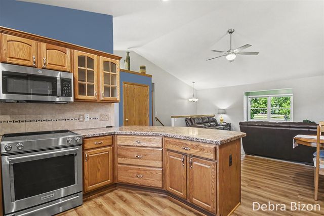 1573 Dexter Street 41, Byron Center, MI 49315