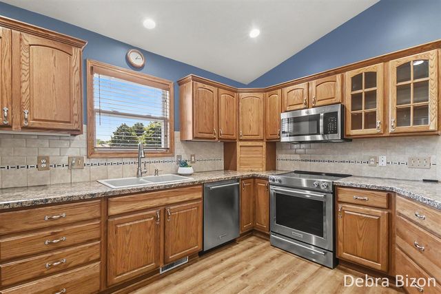 1573 Dexter Street 41, Byron Center, MI 49315