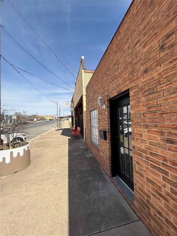 117 S Main ST, Elgin, TX 78621