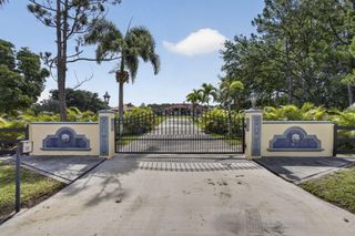 2564 Deer Run Trail, Loxahatchee, FL 33470