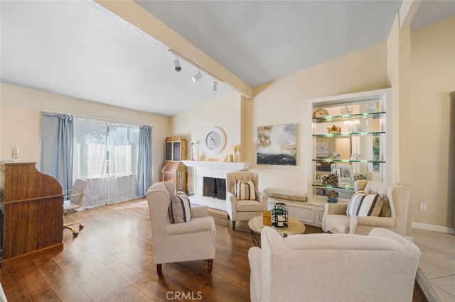 1193 W 13th Street, Upland, CA 91786