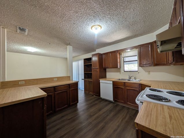 163 WOODS END, New Braunfels, TX 78130