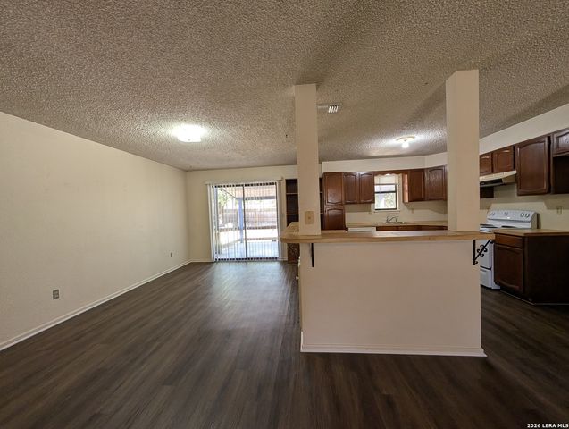 163 WOODS END, New Braunfels, TX 78130