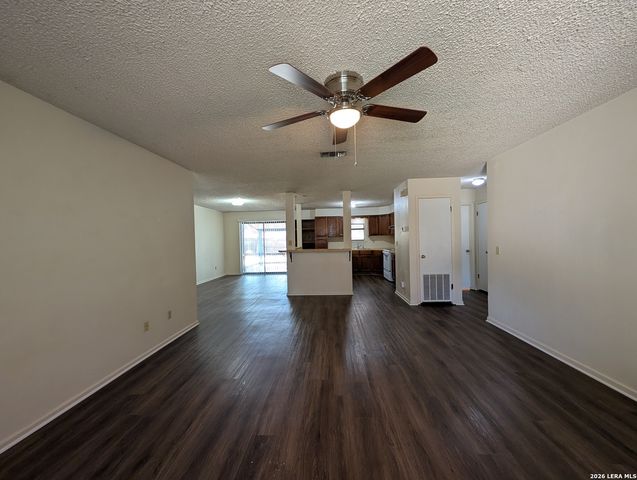 163 WOODS END, New Braunfels, TX 78130