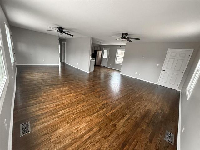 1116 N Swope Drive, Independence, MO 64056