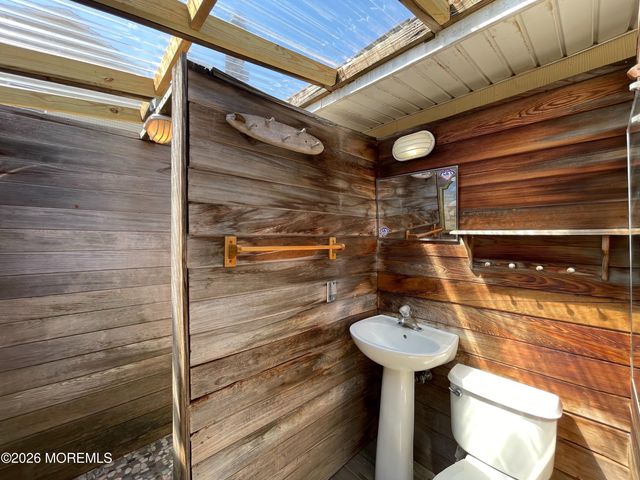 1813 Capstan Drive, Toms River, NJ 08753