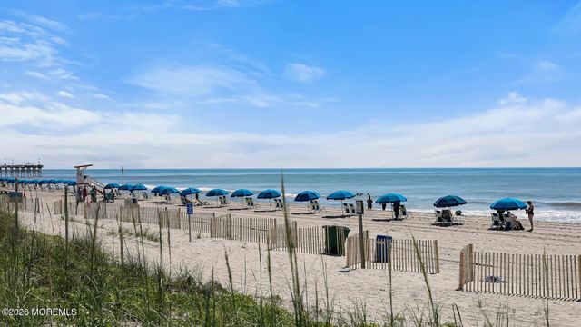 1813 Capstan Drive, Toms River, NJ 08753