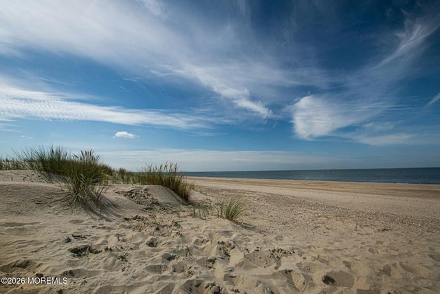 1813 Capstan Drive, Toms River, NJ 08753