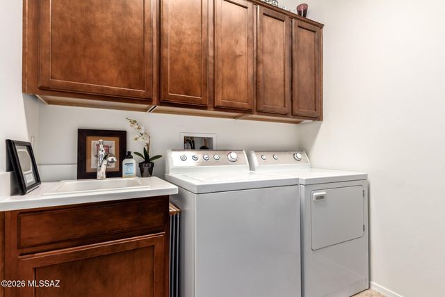 13765 E Carruthers Street, Vail, AZ 85641