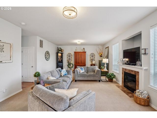 2404 Se JASMINE Way, Gresham, OR 97080