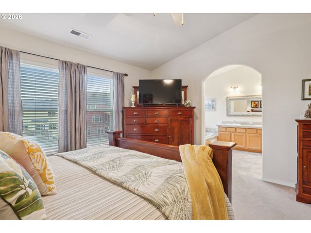 2404 Se JASMINE Way, Gresham, OR 97080