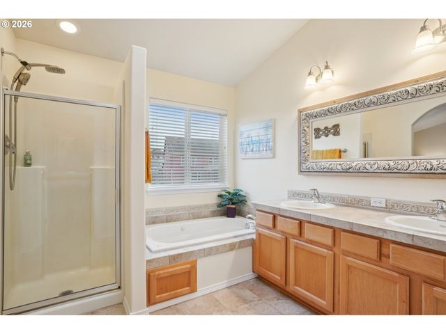 2404 Se JASMINE Way, Gresham, OR 97080