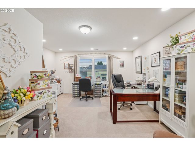 2404 Se JASMINE Way, Gresham, OR 97080