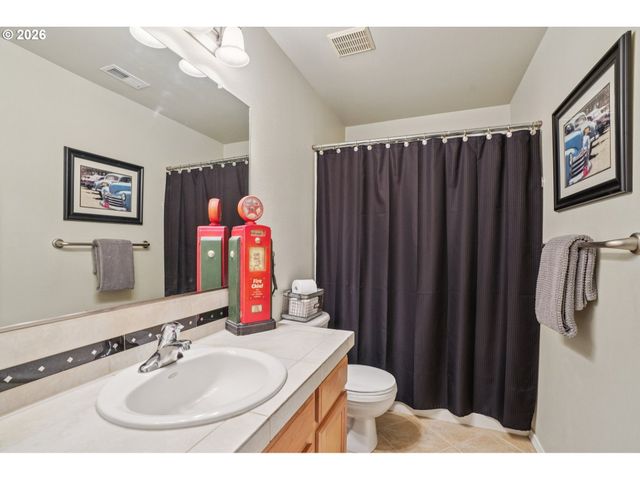 2404 Se JASMINE Way, Gresham, OR 97080