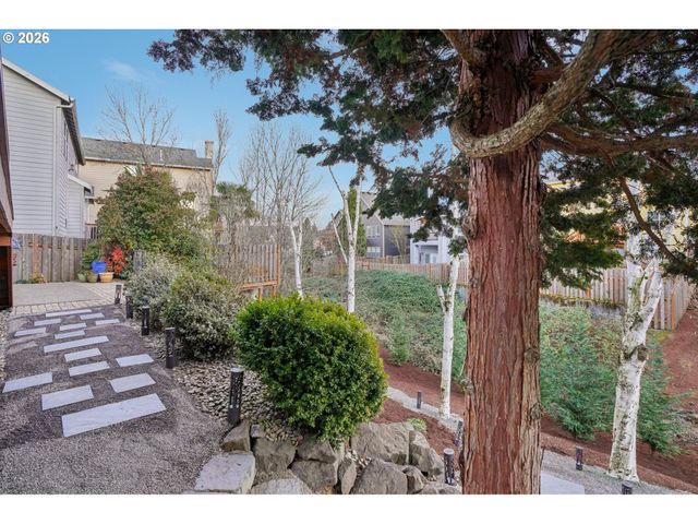 2404 Se JASMINE Way, Gresham, OR 97080