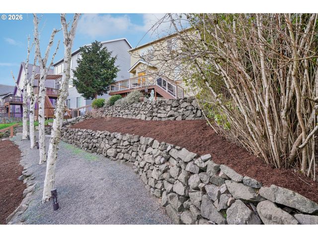 2404 Se JASMINE Way, Gresham, OR 97080
