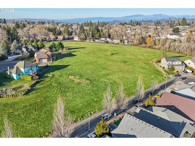2404 Se JASMINE Way, Gresham, OR 97080