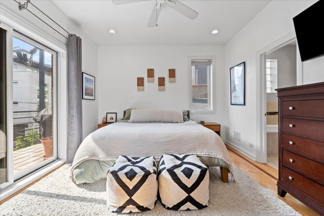 1541 W Chestnut Street 2, Chicago, IL 60642