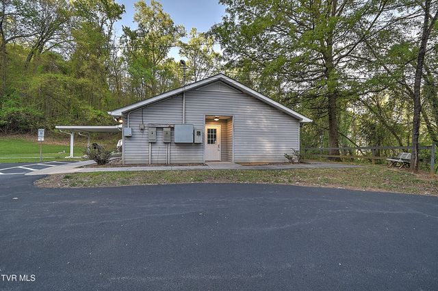 1800 Mountain View Avenue, Kingsport, TN 37664