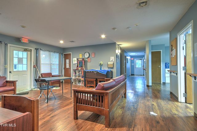 1800 Mountain View Avenue, Kingsport, TN 37664