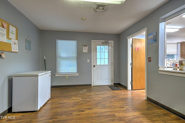 1800 Mountain View Avenue, Kingsport, TN 37664