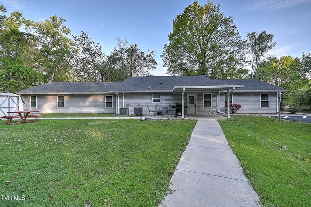 1800 Mountain View Avenue, Kingsport, TN 37664