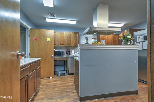 1800 Mountain View Avenue, Kingsport, TN 37664