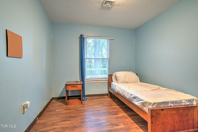 1800 Mountain View Avenue, Kingsport, TN 37664