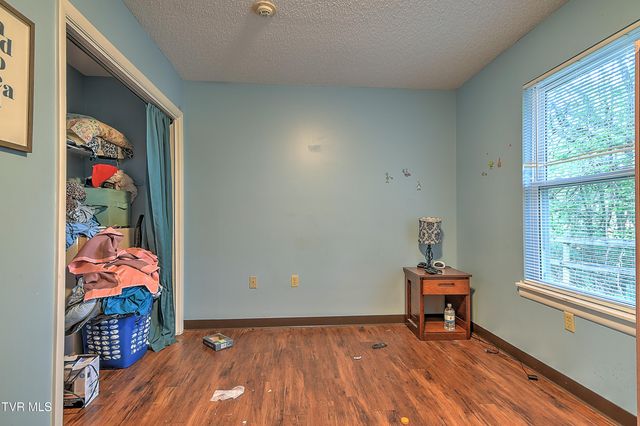 1800 Mountain View Avenue, Kingsport, TN 37664