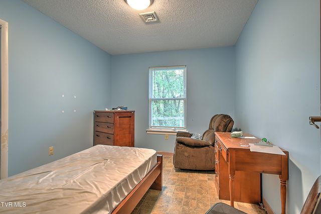 1800 Mountain View Avenue, Kingsport, TN 37664