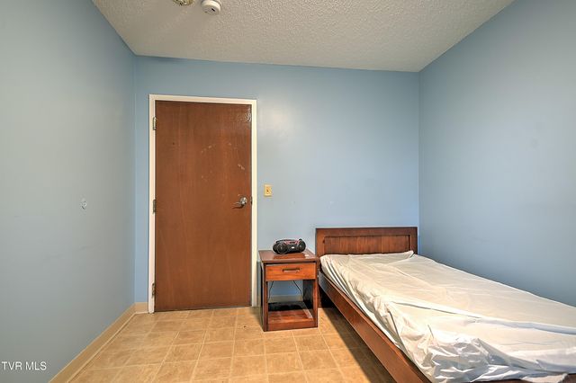 1800 Mountain View Avenue, Kingsport, TN 37664