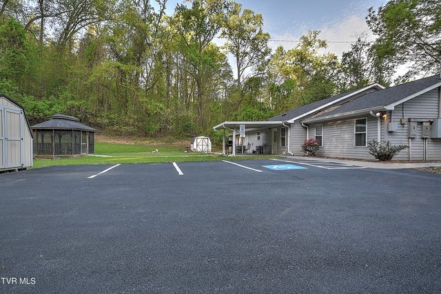 1800 Mountain View Avenue, Kingsport, TN 37664