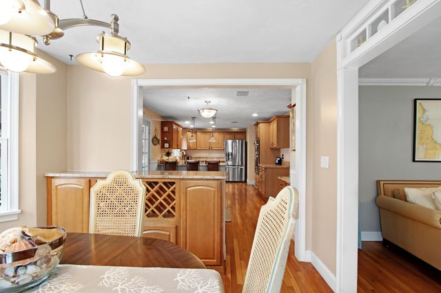 842 Main Street, Wareham, MA 02571