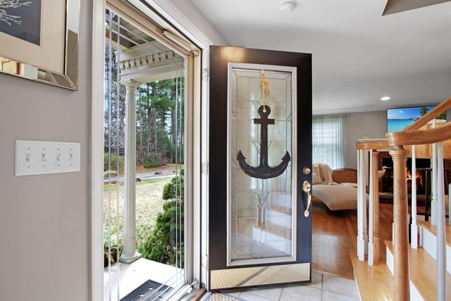 842 Main Street, Wareham, MA 02571