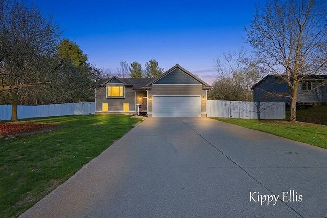 566 S Dangl Road, Muskegon Twp, MI 49442