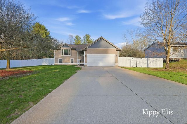 566 S Dangl Road, Muskegon Twp, MI 49442