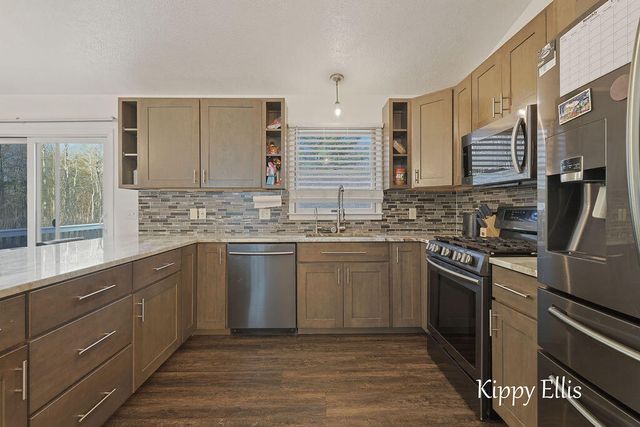 566 S Dangl Road, Muskegon Twp, MI 49442