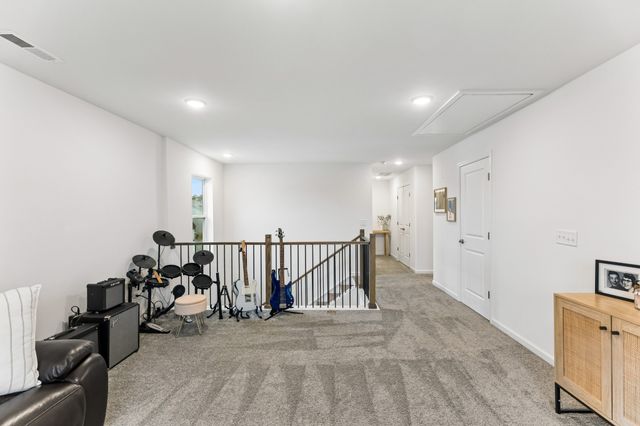 3819 Lantern Ln, Columbia, TN 38401