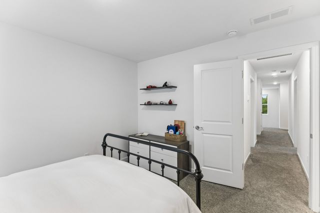 3819 Lantern Ln, Columbia, TN 38401