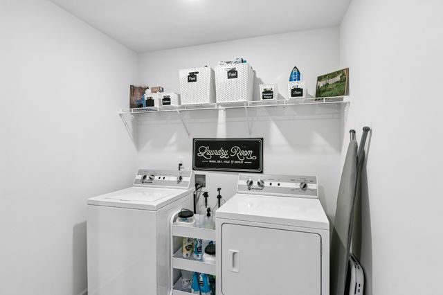 3819 Lantern Ln, Columbia, TN 38401