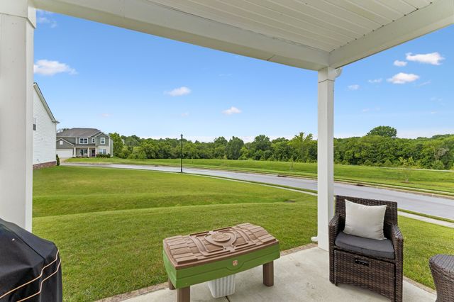 3819 Lantern Ln, Columbia, TN 38401
