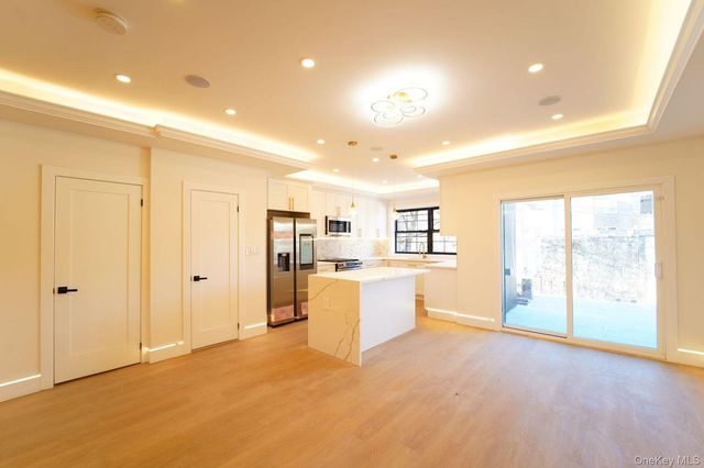 13016 227 Street, Laurelton, NY 11413