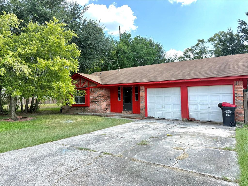 601 Northbend Drive, Baytown, TX 77521