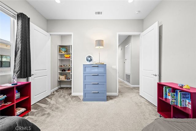 180 Follyhatch, Irvine, CA 92618
