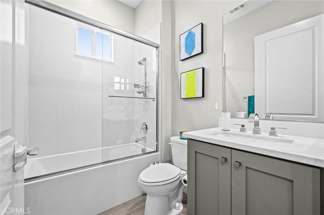 180 Follyhatch, Irvine, CA 92618