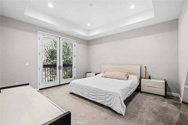180 Follyhatch, Irvine, CA 92618