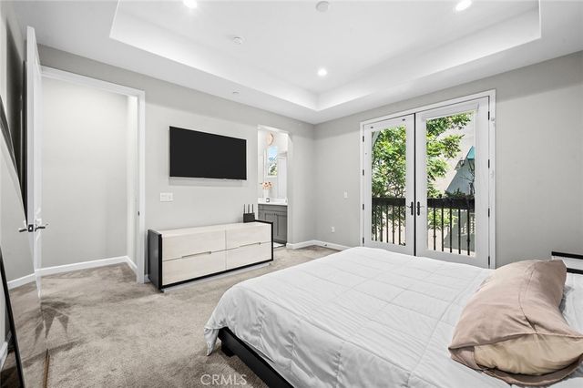 180 Follyhatch, Irvine, CA 92618