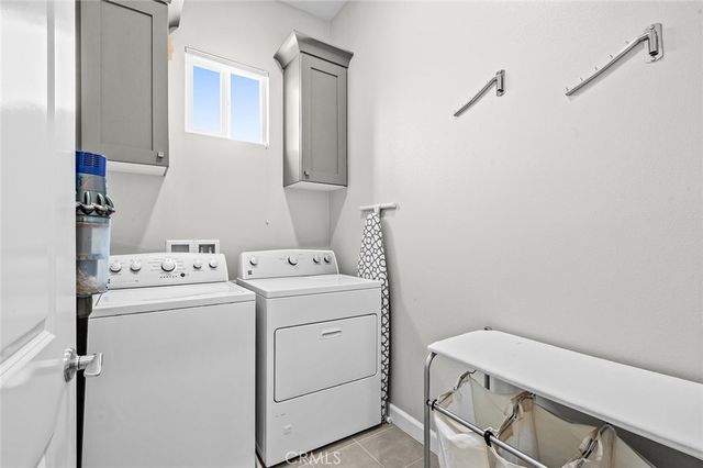 180 Follyhatch, Irvine, CA 92618