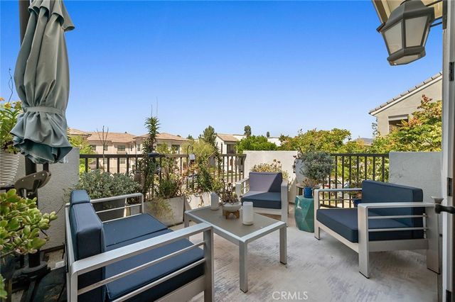 180 Follyhatch, Irvine, CA 92618