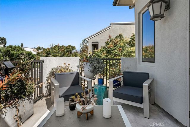 180 Follyhatch, Irvine, CA 92618